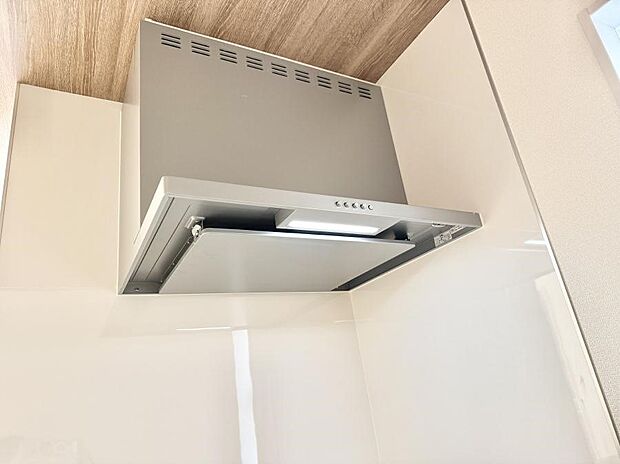 ■調理時の蒸気や匂いが換気扇に誘導され、効率的に排煙ができます。