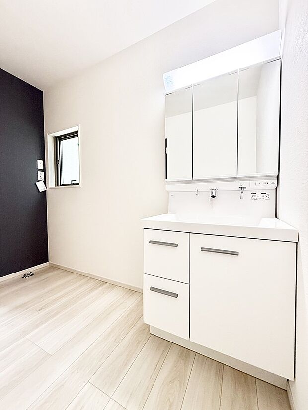 ■朝の準備がスムーズにできる広さです