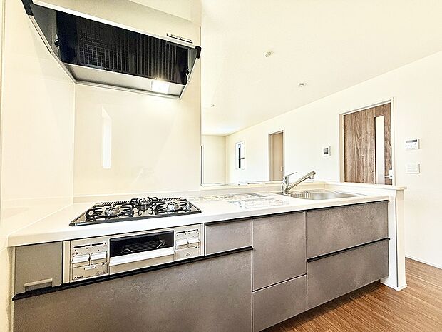 ■家族の絆を深める、温もりのあるキッチン