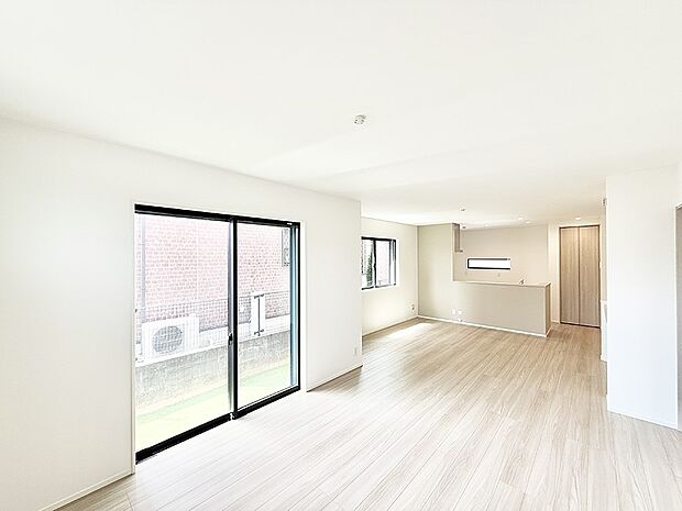 ■くつろぎと笑顔が集まる、心温まるリビング