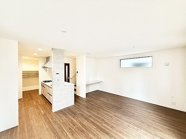 ■心落ち着く場所、ゆったり過ごせるリビング