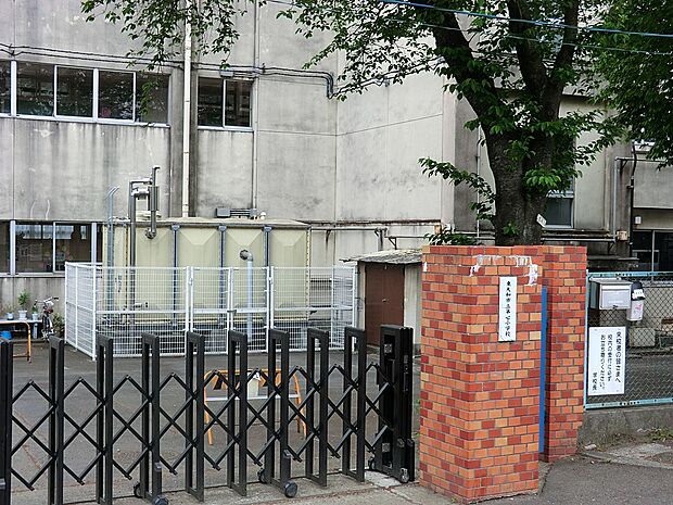 小学校 750m 東大和市立第七小学校