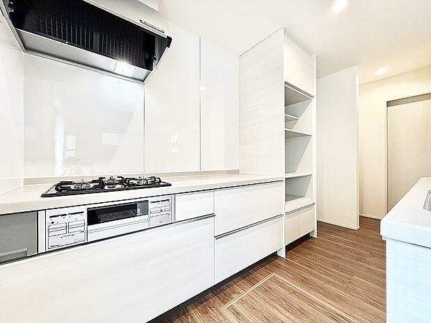 ■シンプルで美しく心地よい時間を生むキッチン空間