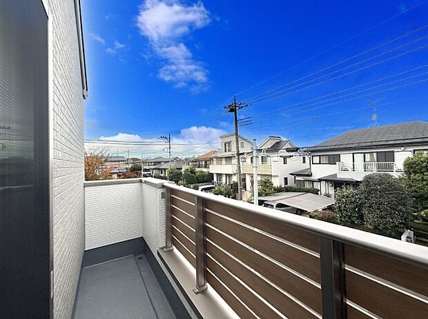 ■ 季節の移ろいを感じられる開放的な空間です