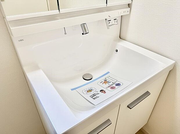 ■手洗いや顔を洗う時も快適に使える便利なシャワー