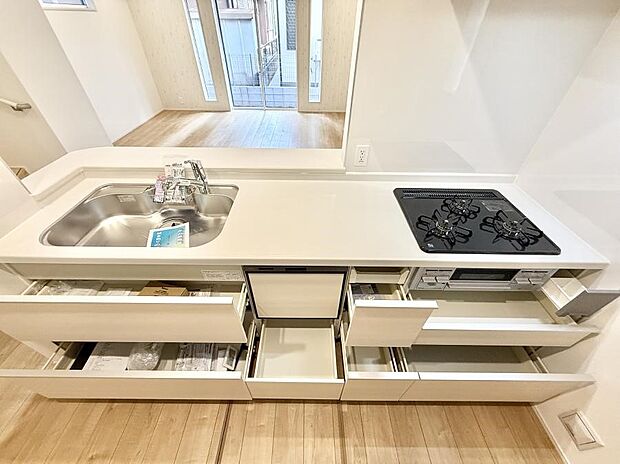 ■家族の絆を深める、温もりのあるキッチン