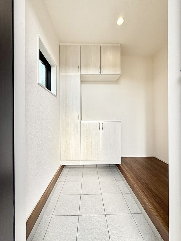 ■ シンプルで美しく、快適な暮らしの入り口