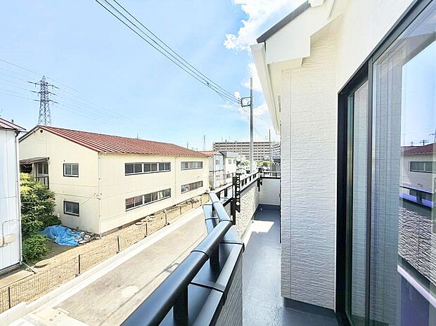 ■ 季節の移ろいを感じられる開放的な空間です