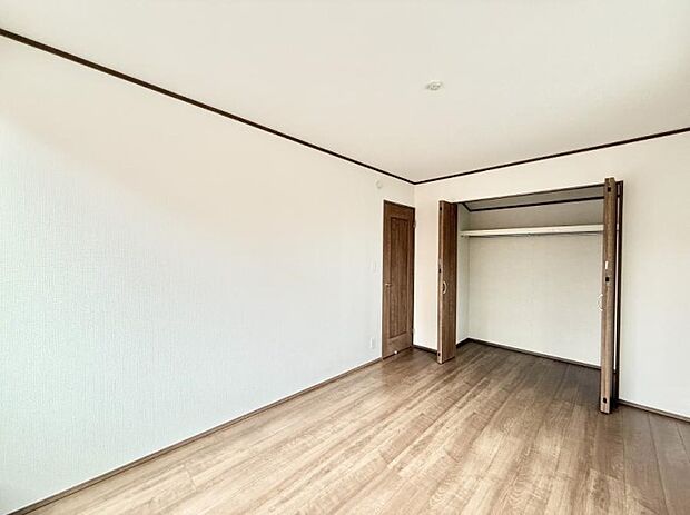 ■落ち着いた雰囲気のお部屋で心が安らぐ空間