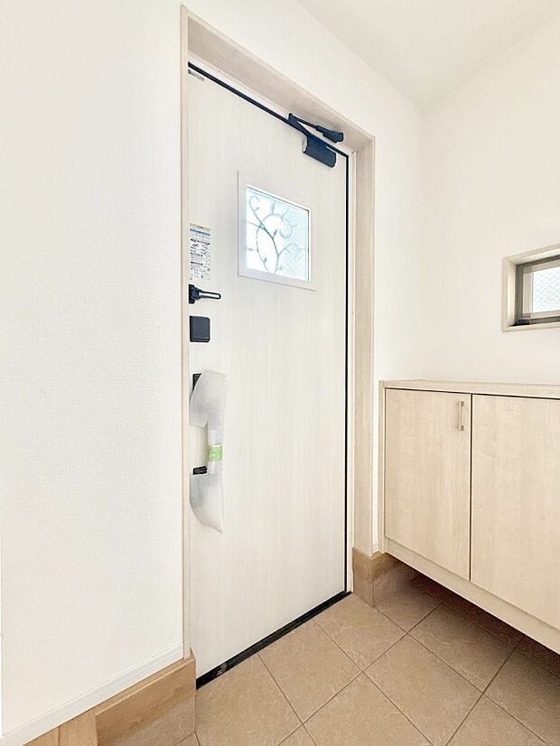 ■ 毎日を気持ちよく迎える、明るく温もりのある玄関