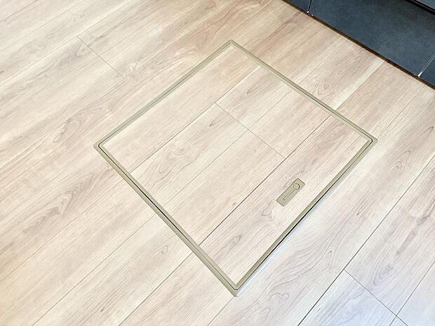 ■季節物など簡単に収納でき便利