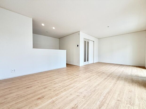 ■くつろぎと笑顔が集まる、心温まるリビング