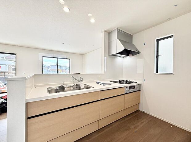 ■家族の絆を深める、温もりのあるキッチン