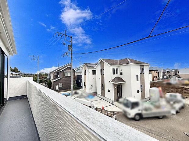 ■ 季節の移ろいを感じられる開放的な空間です