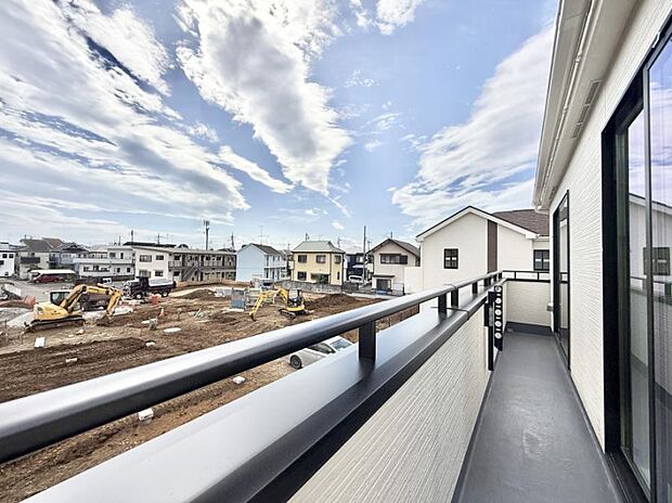 ■ 季節の移ろいを感じられる開放的な空間です