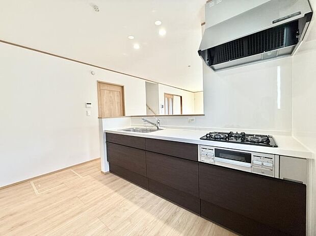 ■家族の絆を深める、温もりのあるキッチン