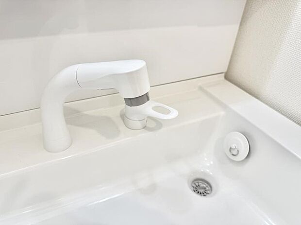 ■手洗いや顔を洗う時も快適に使える便利なシャワー