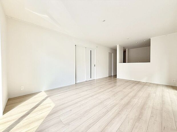 ■くつろぎと笑顔が集まる、心温まるリビング