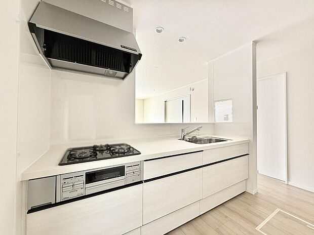 ■家族の絆を深める、温もりのあるキッチン