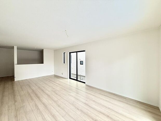 ■心落ち着く場所、ゆったり過ごせるリビング