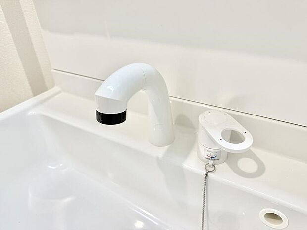 ■手洗いや顔を洗う時も快適に使える便利なシャワー