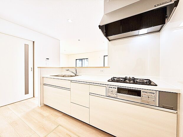 ■シンプルで機能的、毎日使いやすいキッチン