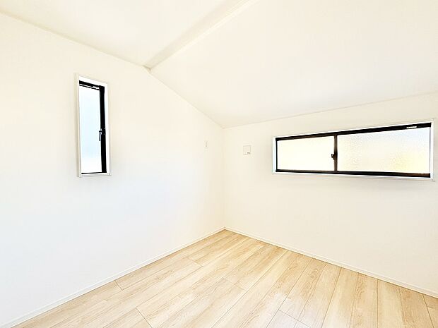 ■落ち着いた色合いのお部屋で穏やかな時間を楽しめます