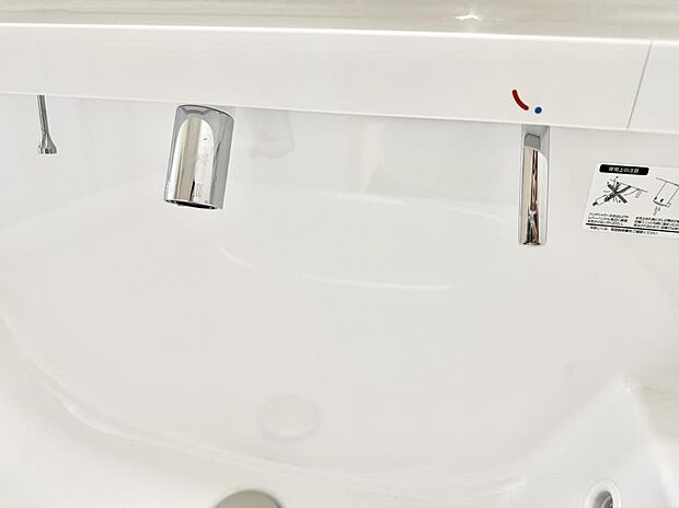 ■手洗いや顔を洗う時も快適に使える便利なシャワー