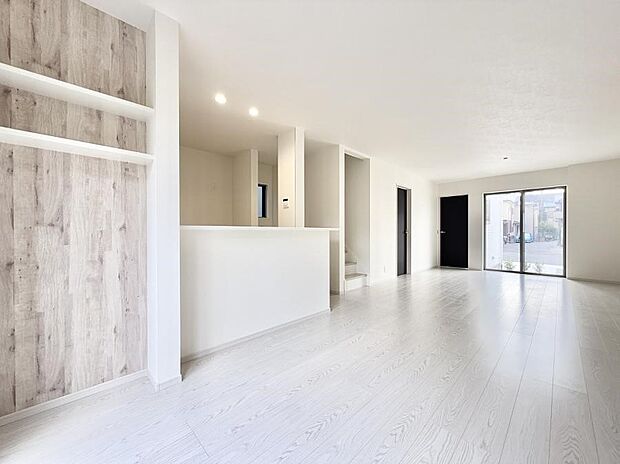 ■くつろぎと笑顔が集まる、心温まるリビング