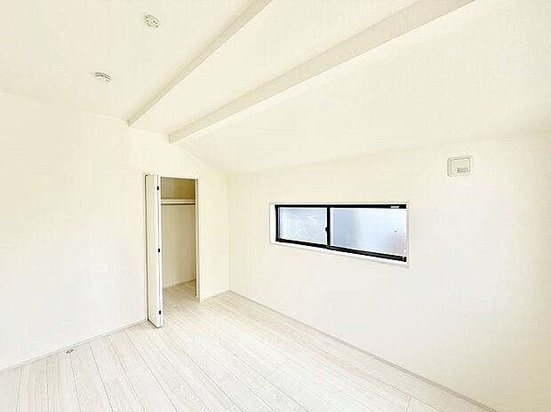 ■窓の配置や通気性の良い設計で部屋の空気がこもらず、常に新鮮な空気が流れます