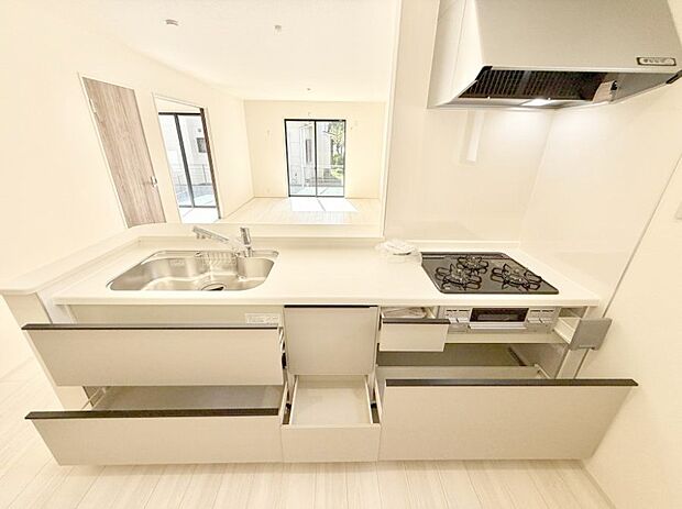 ■家族の絆を深める、温もりのあるキッチン