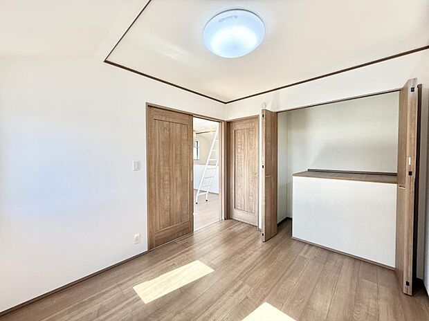 ■落ち着いた色合いのお部屋で穏やかな時間を楽しめます