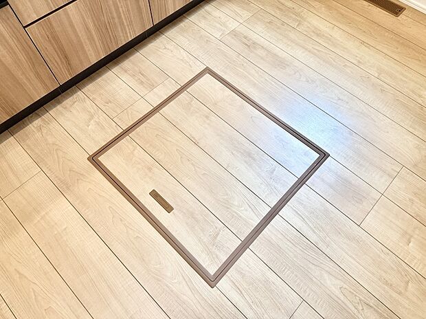 ■季節物など簡単に収納でき便利