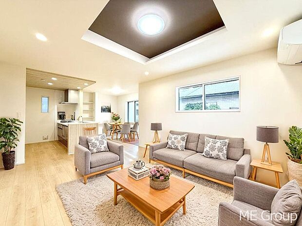 ■くつろぎもおもてなしも叶える柔軟なリビング※家具はCGです  