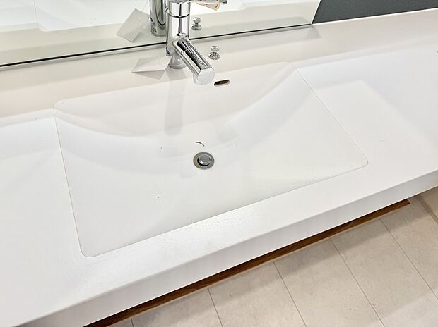 ■手洗いや顔を洗う時も快適に使える便利なシャワー