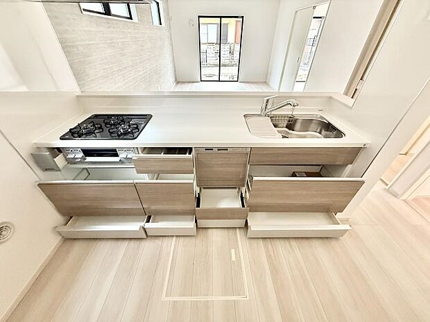 ■家族の絆を深める、温もりのあるキッチン