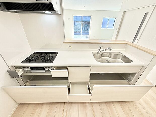 ■家族の絆を深める、温もりのあるキッチン