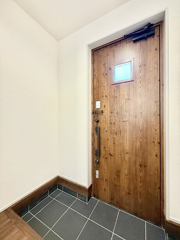 ■ シンプルで美しく、快適な暮らしの入り口