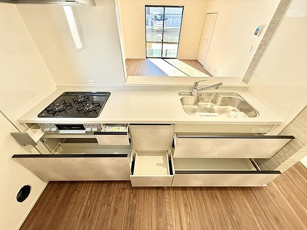 ■シンプルで美しく心地よい時間を生むキッチン空間