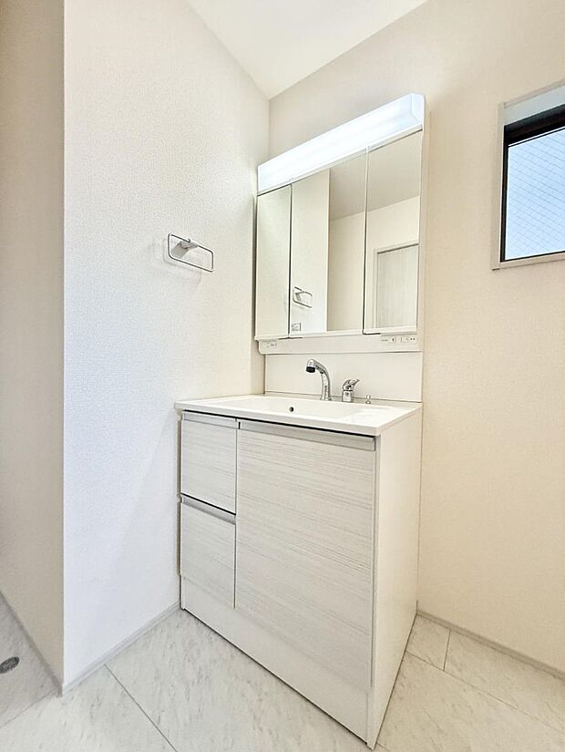 ■朝の準備がスムーズにできる広さです