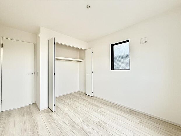 ■落ち着いた色合いのお部屋で穏やかな時間を楽しめます