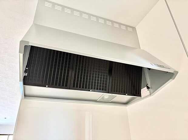 ■調理時の蒸気や匂いが換気扇に誘導され、効率的に排煙ができます。