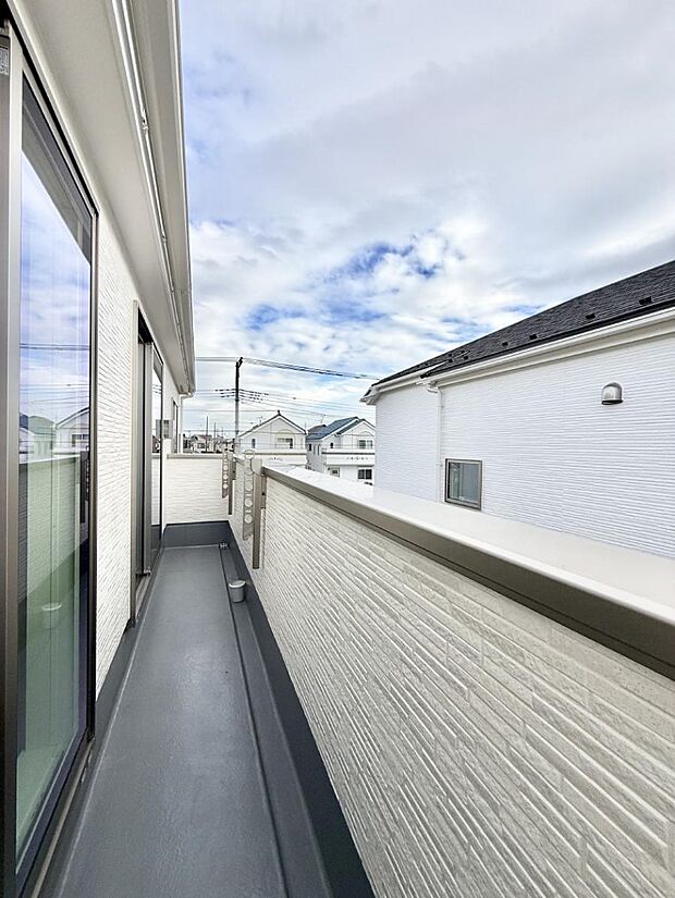 ■ 季節の移ろいを感じられる開放的な空間です