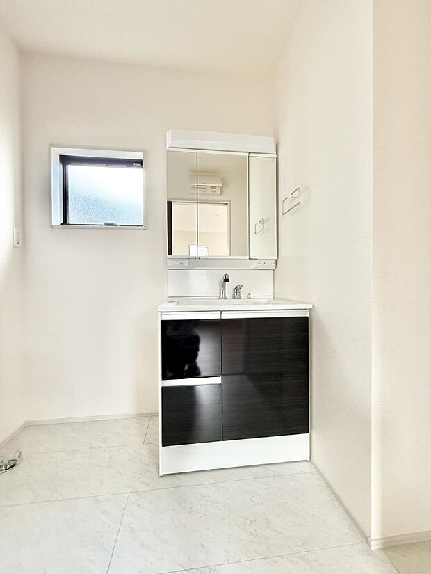 ■朝の準備がスムーズにできる広さです