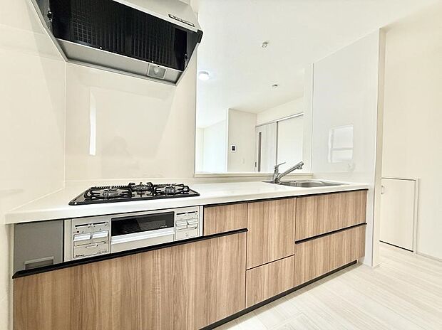 ■シンプルで機能的、毎日使いやすいキッチン