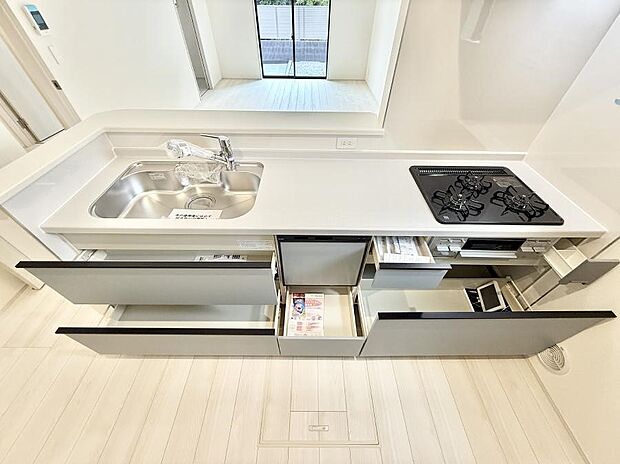 ■料理がもっと楽しくなる、快適なキッチン空間