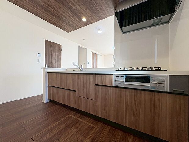 ■料理がもっと楽しくなる、快適なキッチン空間