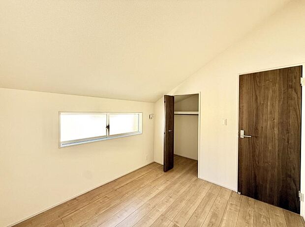 ■落ち着いた色合いのお部屋で穏やかな時間を楽しめます