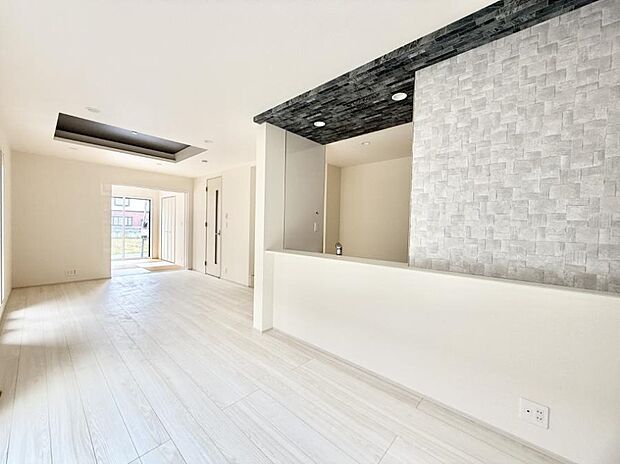 ■くつろぎと笑顔が集まる、心温まるリビング