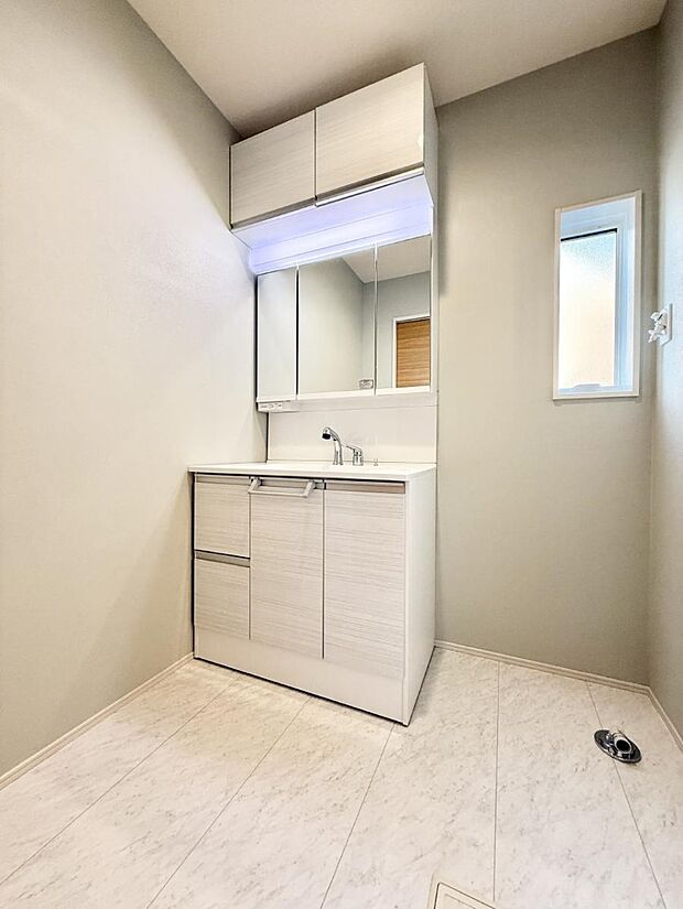 ■朝の準備がスムーズにできる広さです